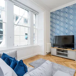 https://elegant-and-spacious-1bedroom-1bathroom-apart.edinburghhotelsuk.org